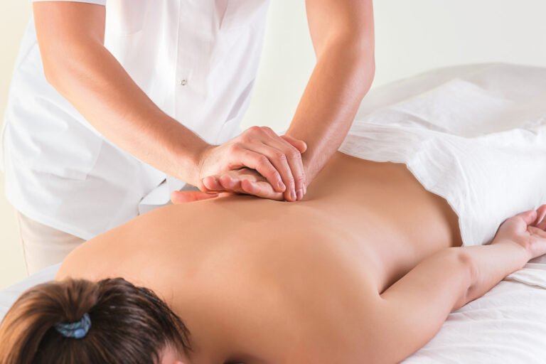 What Can I Expect in a First Massage Therapy Visit?