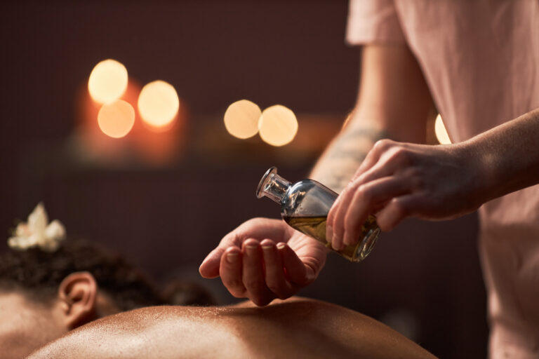 Remedial Massage for Pain and Recovery - Knots in Knead